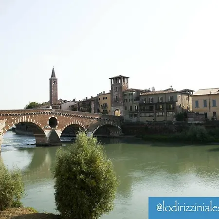 Vago Room 2 - Verona * Vago